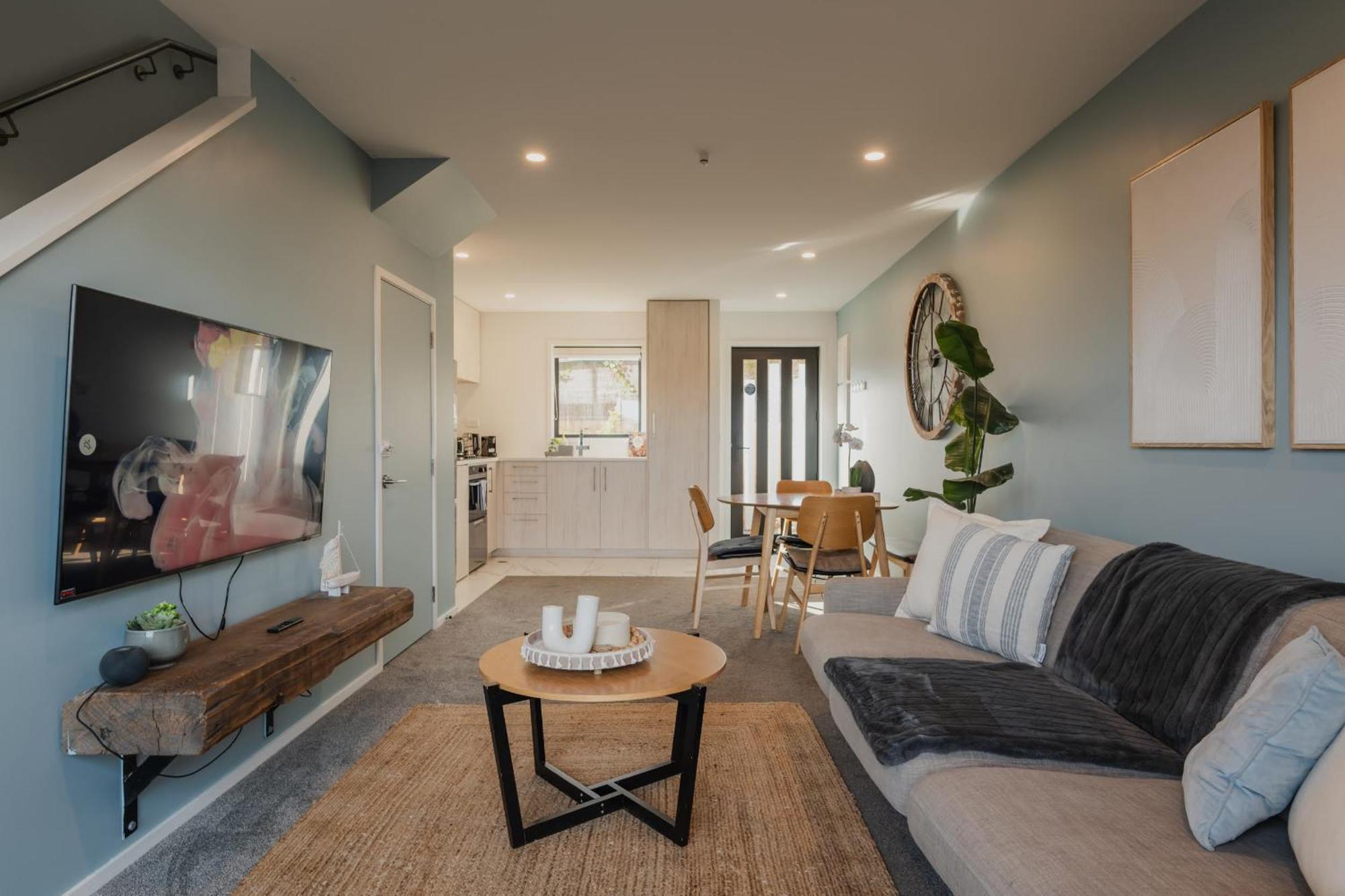 Stones Throw From The Stadium & Hot Tub Christchurch Buitenkant foto